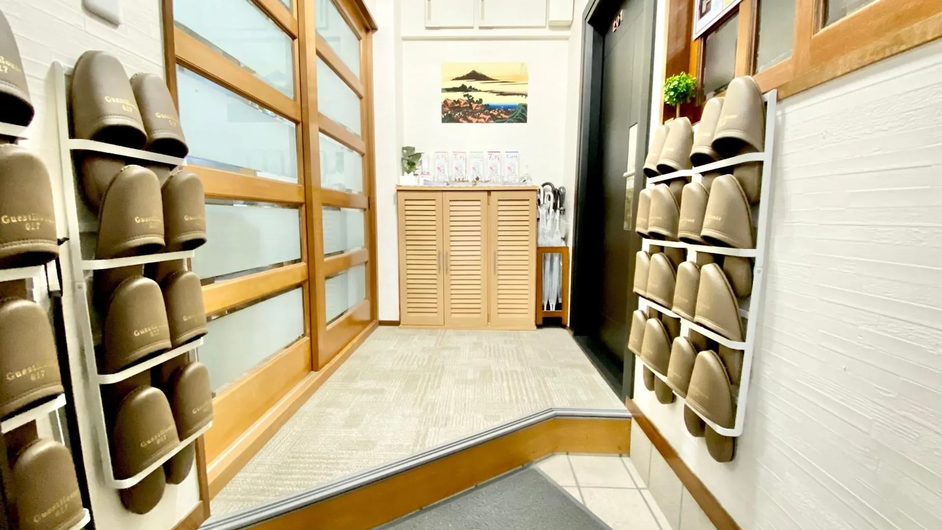 Kansai Guesthouse: Convenient Tsuruhashi Stay near Namba and Universal Studios Osaka